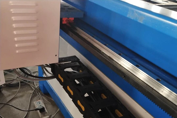 Good Price Plasma Cnc Cutting Machine Worktable Machine with Huayuan Plasma Generator