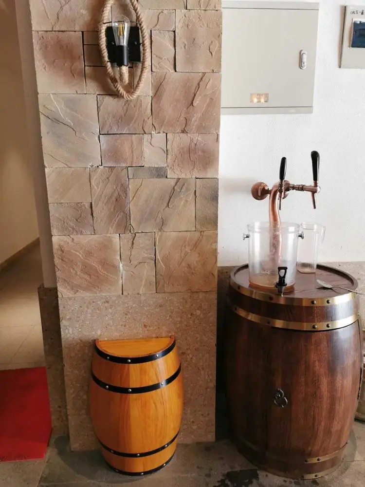 Multiple Sizes Pine Wood Barrel Iron and Oak Material Wine Barrel for Decoration and Packing