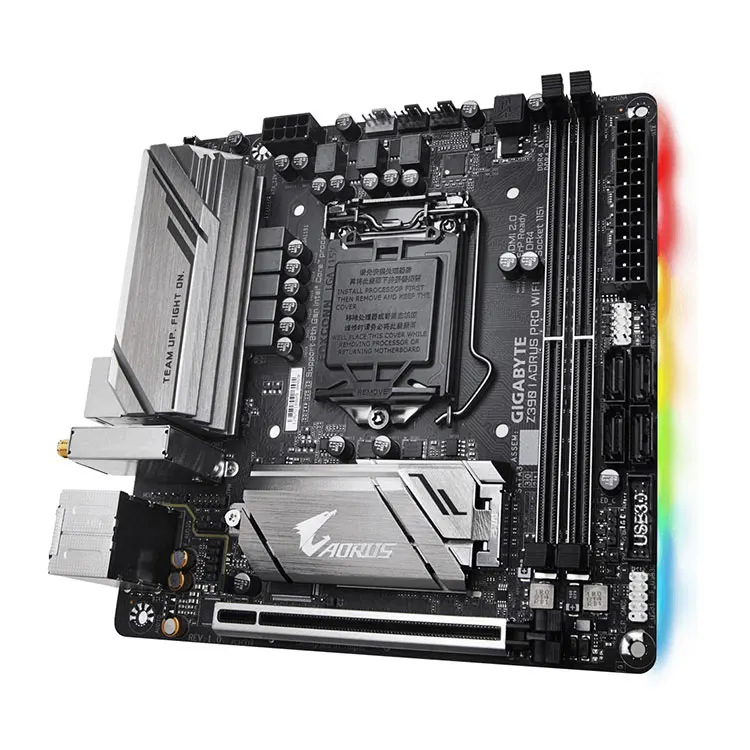 GIGABYTE Z390 I AORUS PRO WIFI Mini ITXは、デスクトップ用の  
