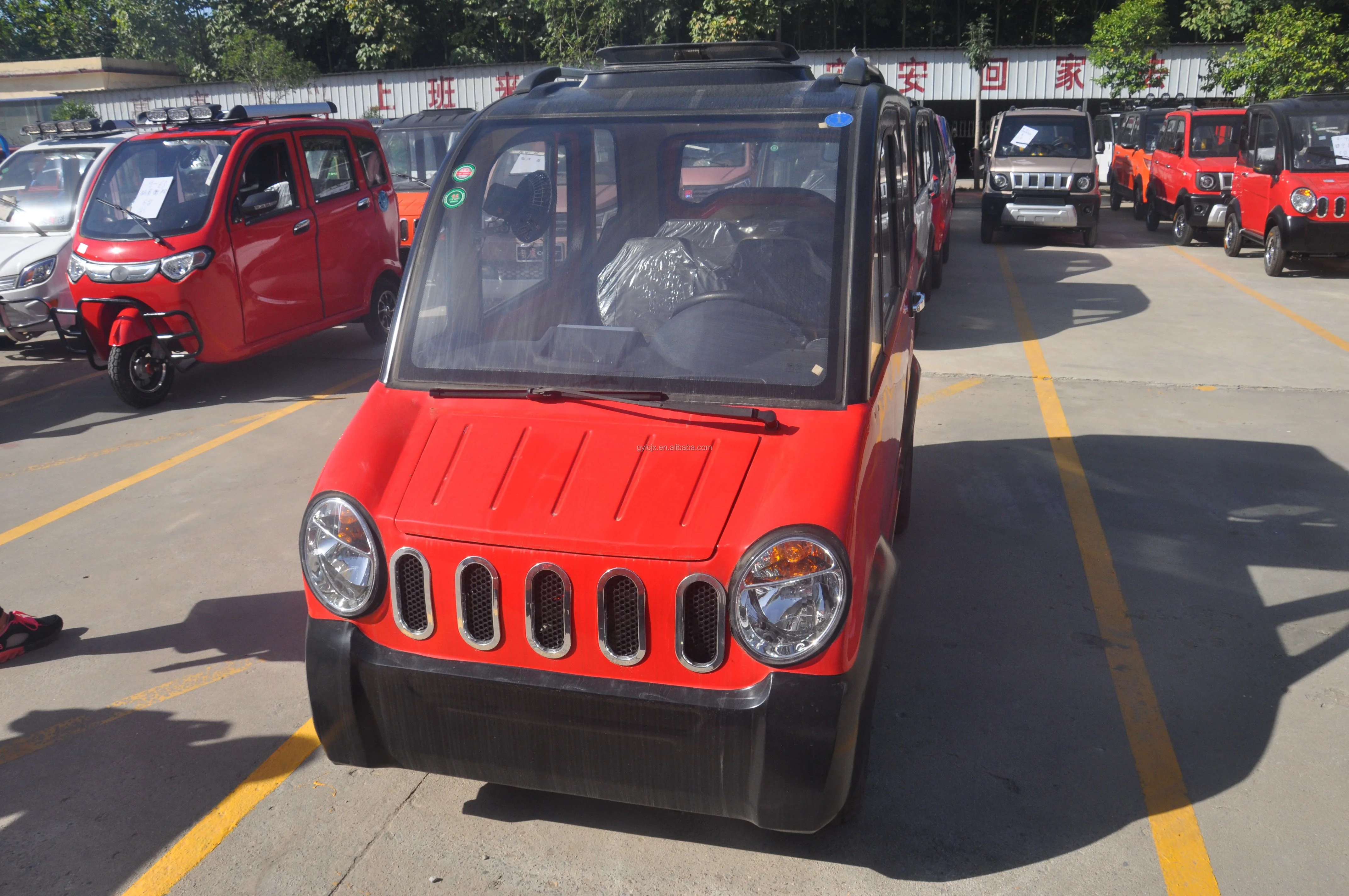 Cheap Smart  4 Seats Chinese Mini Electric Car 4 Wheel with Good Quality AM544