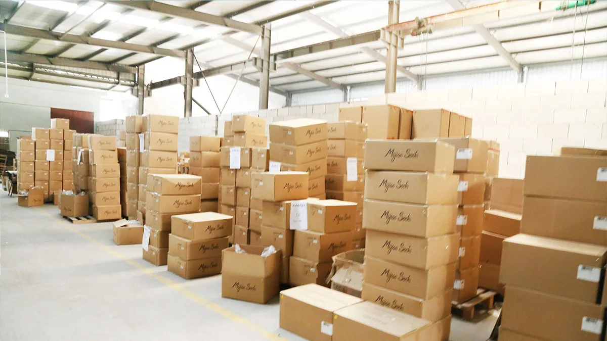 Yiwu Yagesi Knitting Co., Ltd. 2
