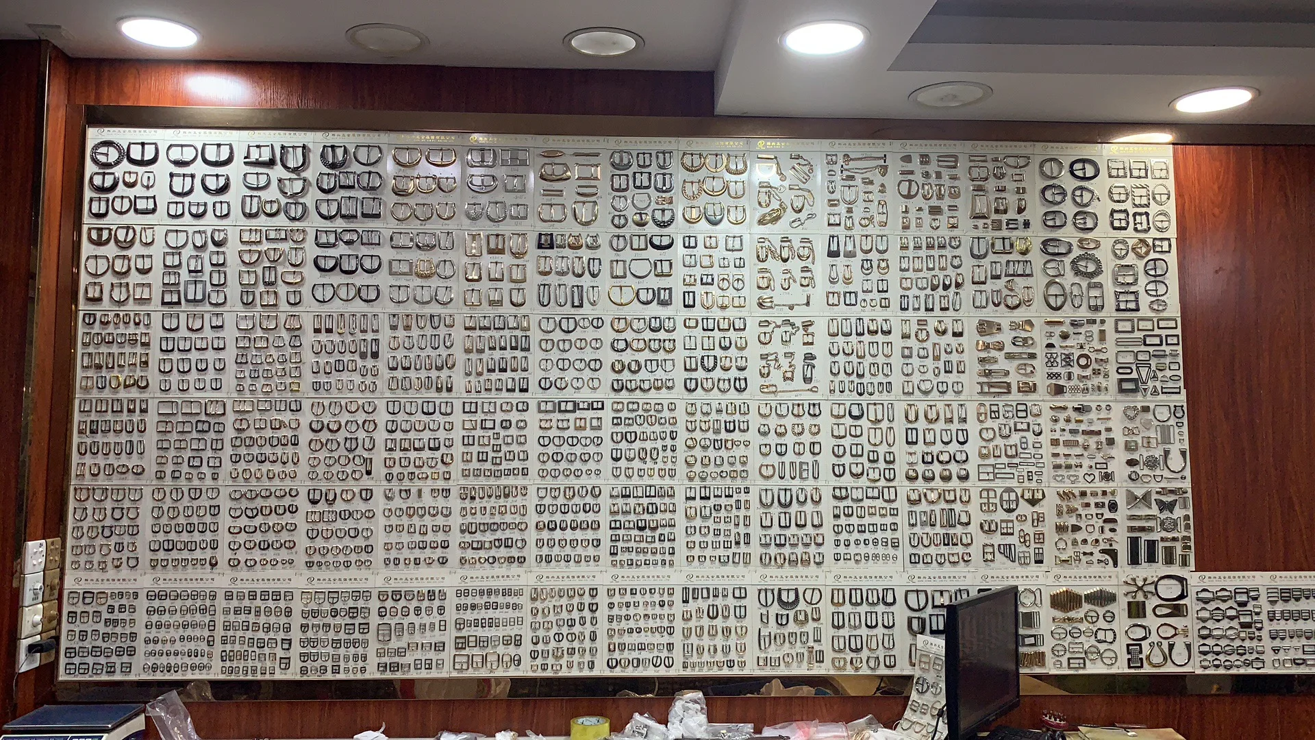 Jinjiang Glyph Hardware Products Co., Ltd. 1