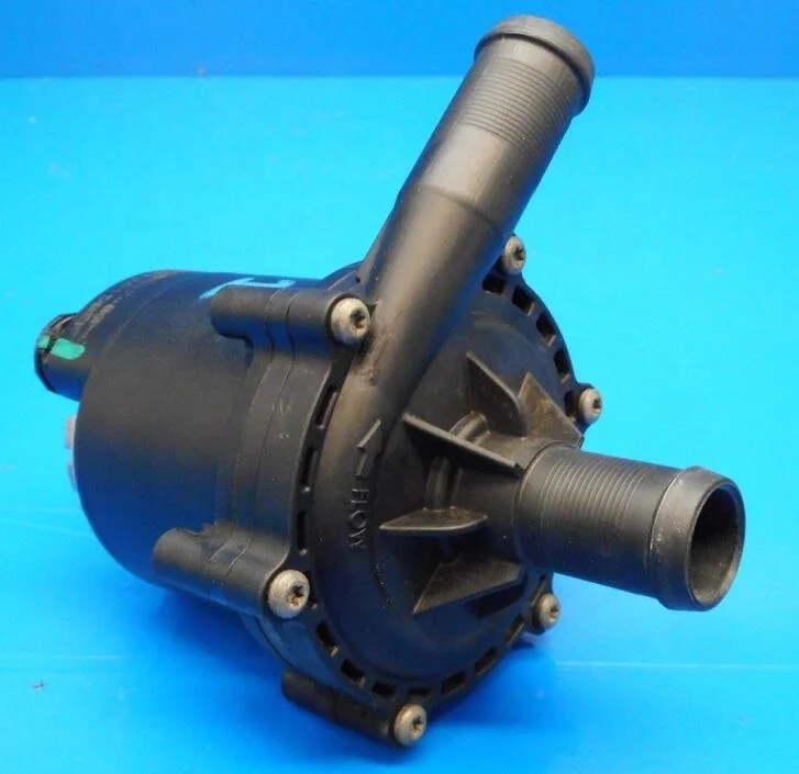 Source OE#6007367-00-C Coolant Pump 1037327-00-F 6007367-00-E on m