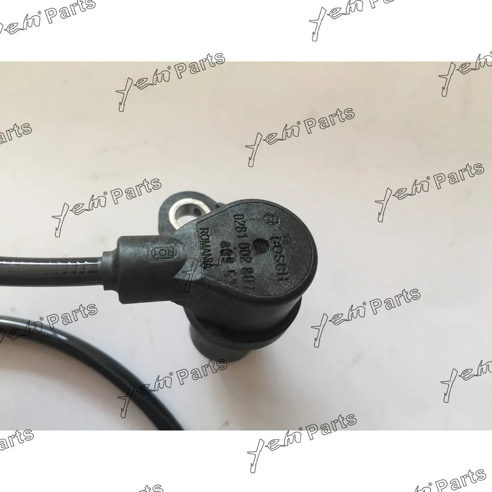 Diesel Engine 4M50 Speed Sensor ME225366 2