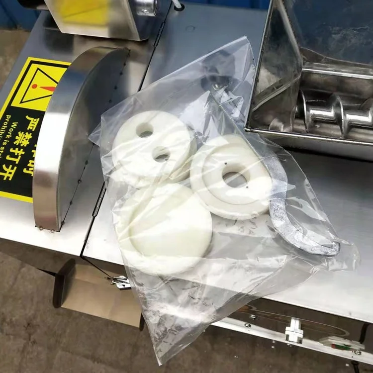 Retail Rotary Dough Cutting