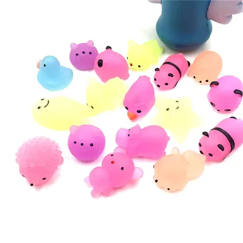 新しいデザインのミニアニマルスクイーズおもちゃ3Dカワイイ動物環境に