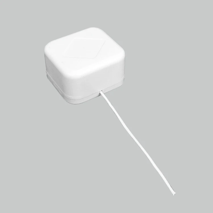 18 Note Movement in White Plastic Shell Pull String Musical