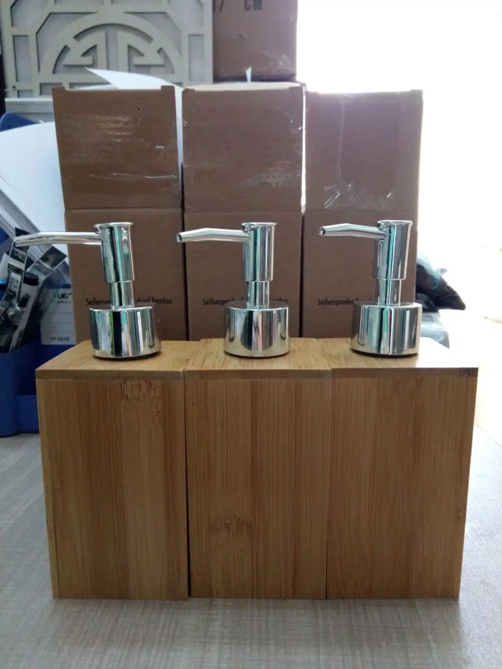 Bathroom Square Bamboo Manual Liquid Soap Dispenser Hand Pump Sanitizer Dispenser Bottle
