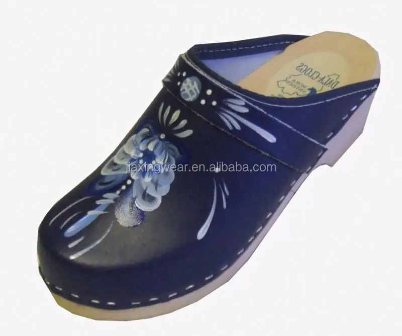 athletic clogs
