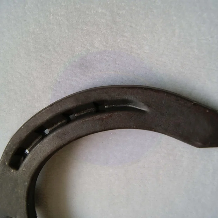 Steel concave horseshoe - product view 2