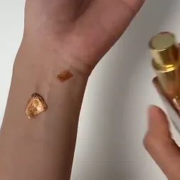Free Sample Professional Makeup Born to Glow Liquid Illuminator Bronze Body Shimmering Oil