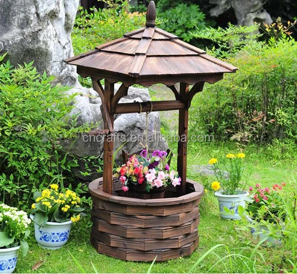 Decorative Wooden Wishing Well / Garden Wishing Well