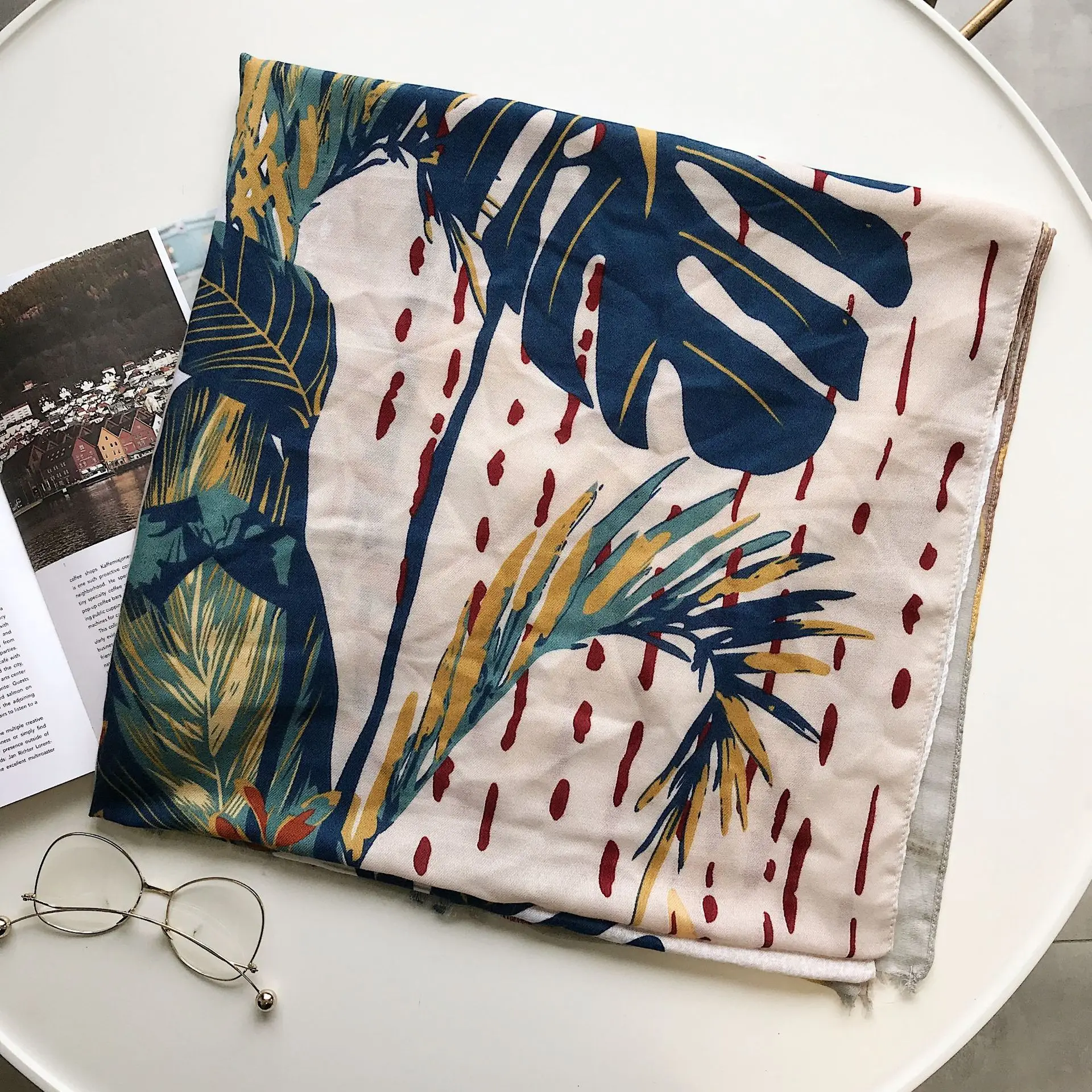 
Весенний модный шарф из полиэстера с цветочным принтом 