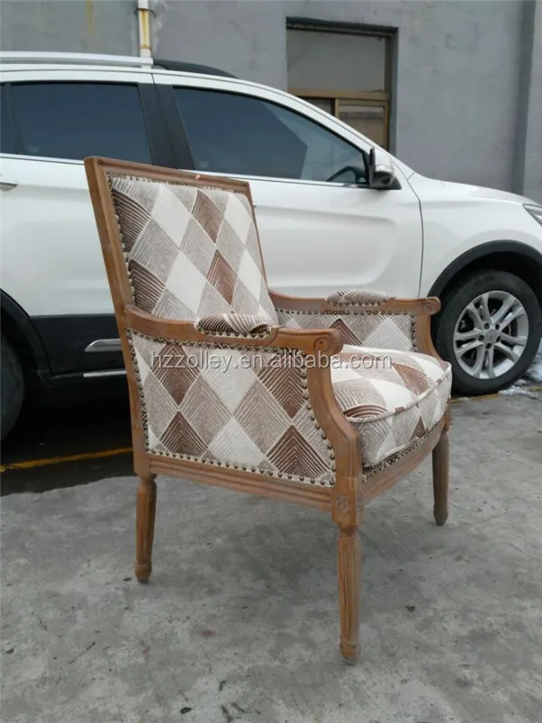 French Style Solid Wood Frame Armrest Dining Chair