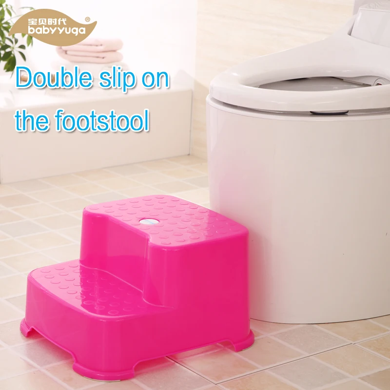 Пластиковый стоячий детский стул для туалета