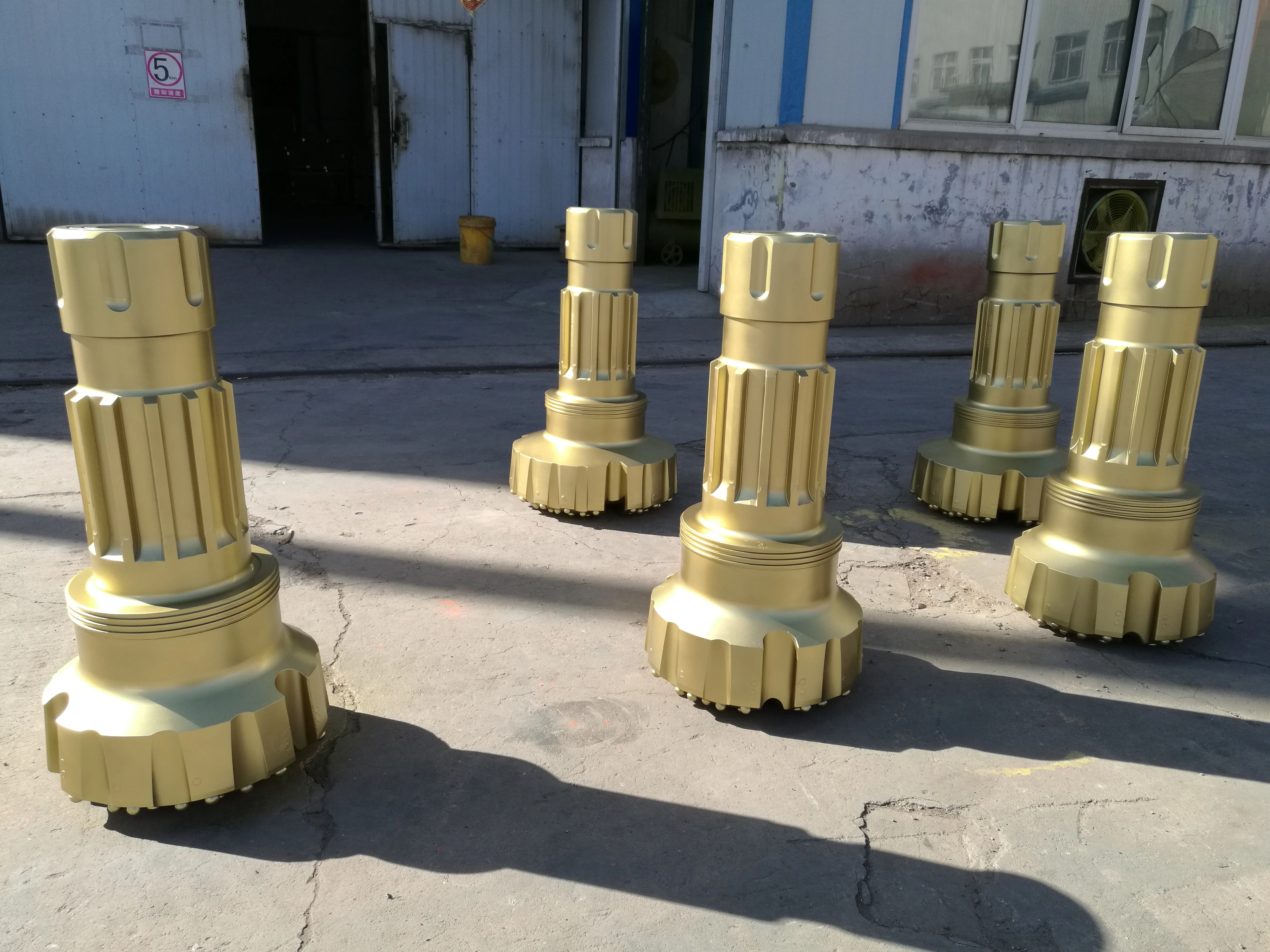 SPM Bit  DHD 12 Inch High air Pressure Rock Button  Martillo Bore Well Dth Hammer Drilling Bits Price