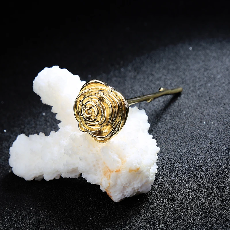 2024 женские серьги-гвоздики с золотым покрытием