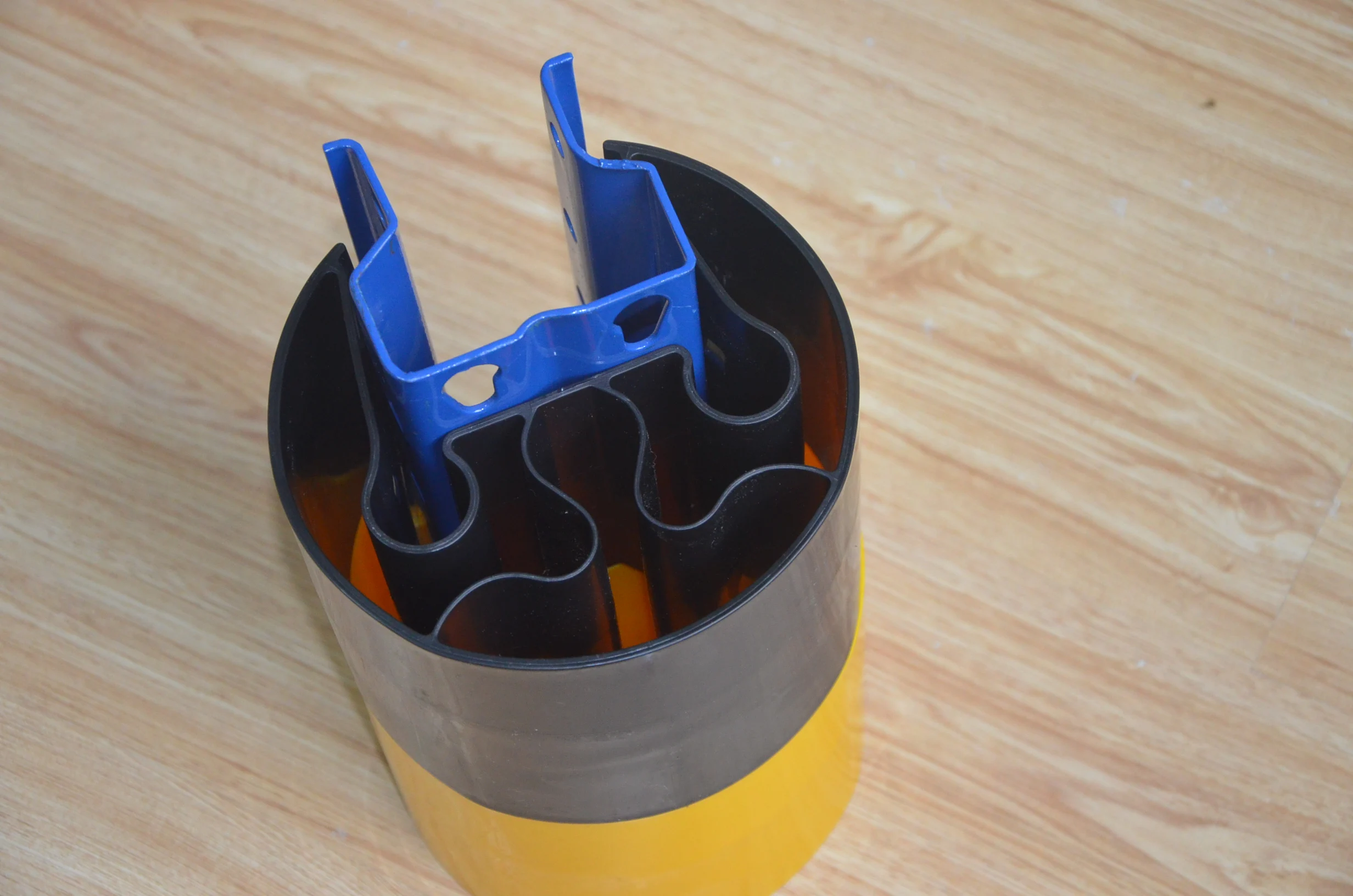 HDPE Plastic Upright Guard Protector Reducing Crash to Ensure Safety of Columns on Stacking Racks & Shelves