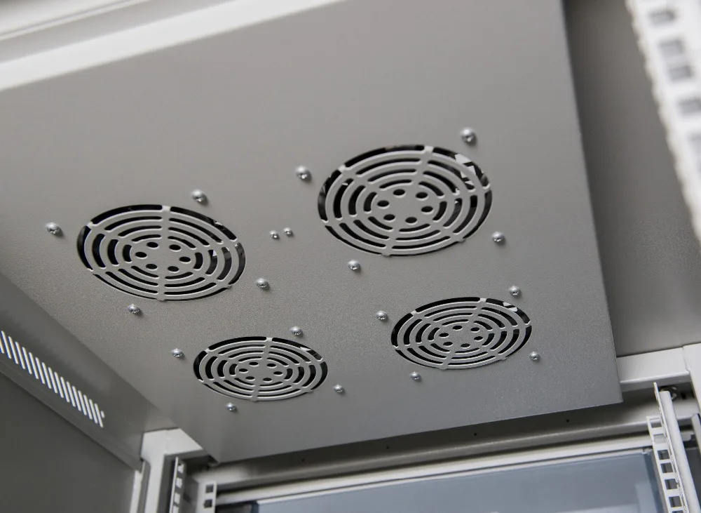 Retail Network Cabinet Standing Network Rack With Temperature Controller