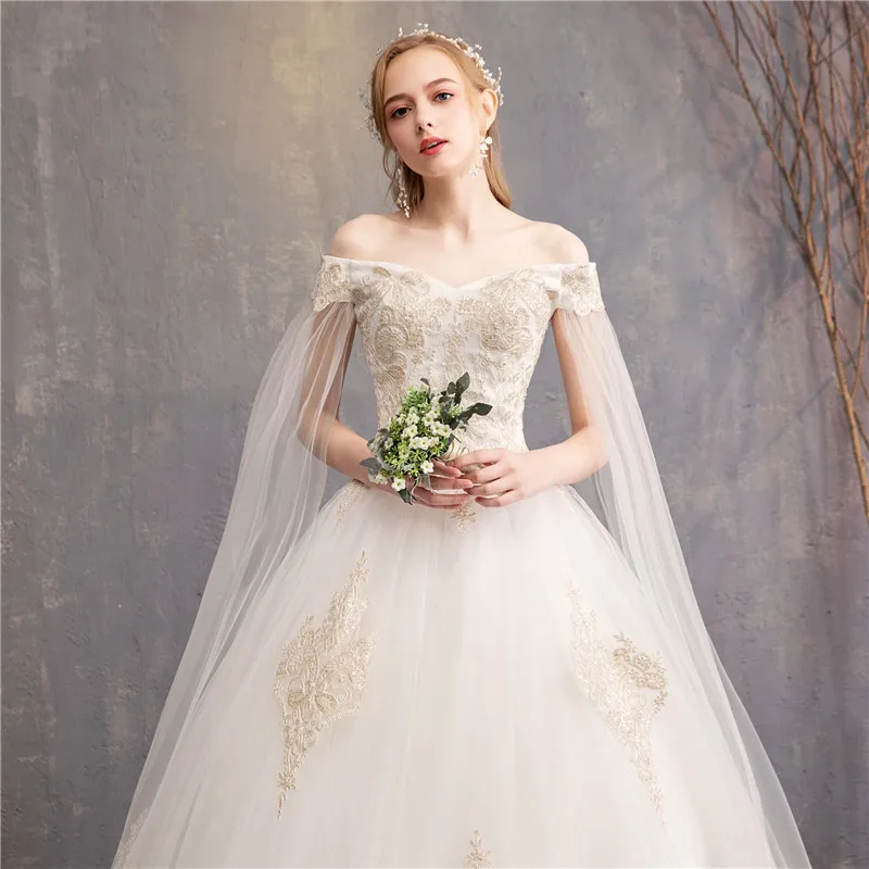 ボールガウン ウェディングドレス 2018 レース クリスタル 編み上げ