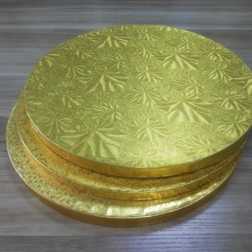 Custom Compressed Paper Sturdy Gold Cake Circle Scalloped Cake Board