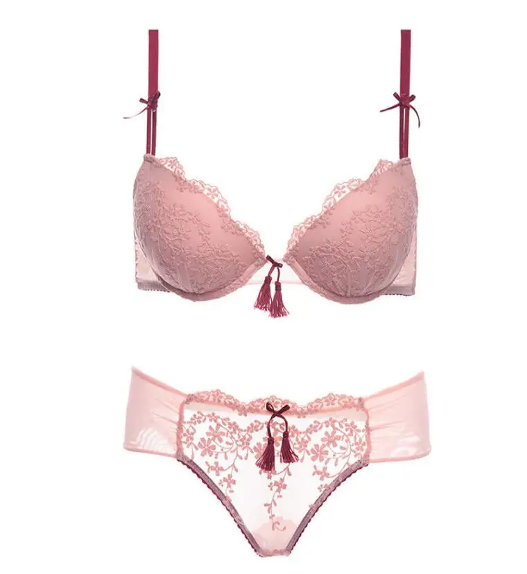 pink lace bra and panty set