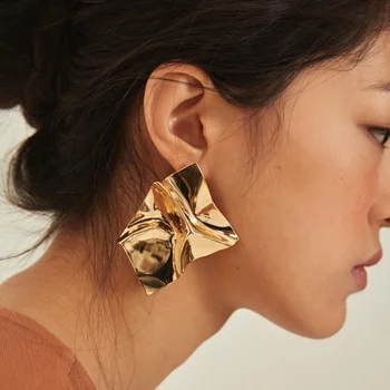 Hot Sell Euramerican Big Popularity Stud Earring Women Geometric Metallic Simple Big Gold Earring