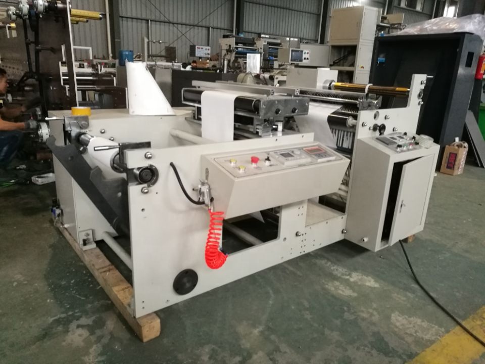 Автоматическая бумага соломинки перемотки и резки аппарат для изготовления бумажных