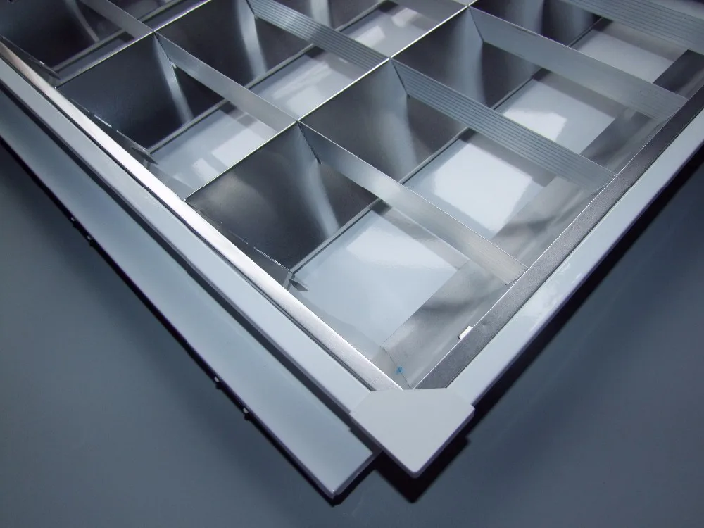 Surface-Mounted LED Lighting Fixture with Fluorescent Grid Light Sheet Steel Housing for Office Use
