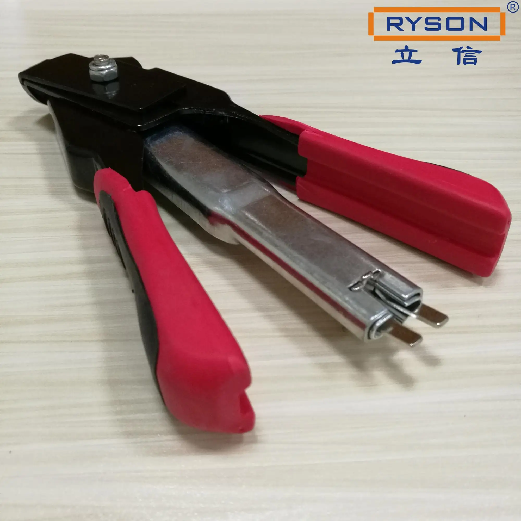 2022 Newest  B7 Pneumatic C Hog Ring Plier Tool