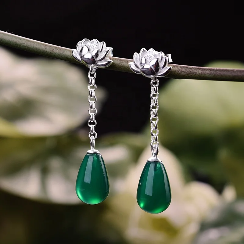 Серьги из серебра 925 пробы в виде капли воды