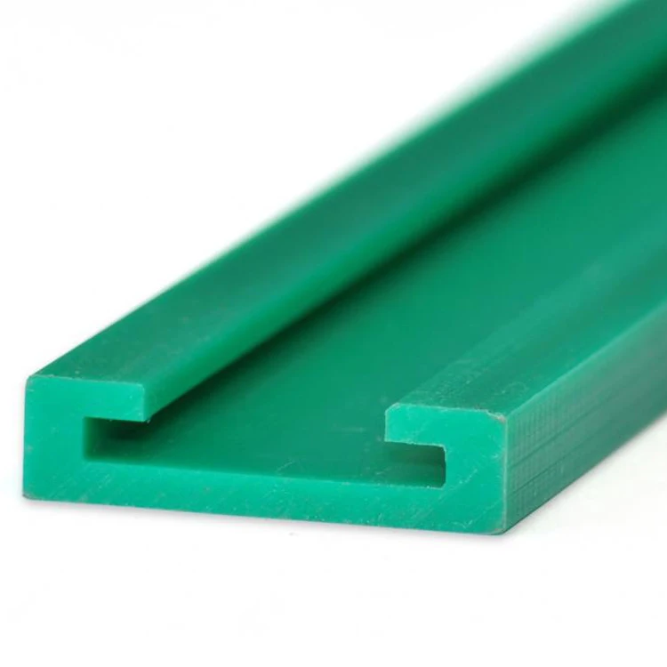 Полиэтилен профиль. Plastic Guide Rail 6001741 ползун пластиковый. Профиль скольжения г-образный 40x12 d504 HDPE. Профиль полиэтиленовый зеленый 40*3(Uni 102) (м). Пластиковая направляющая.