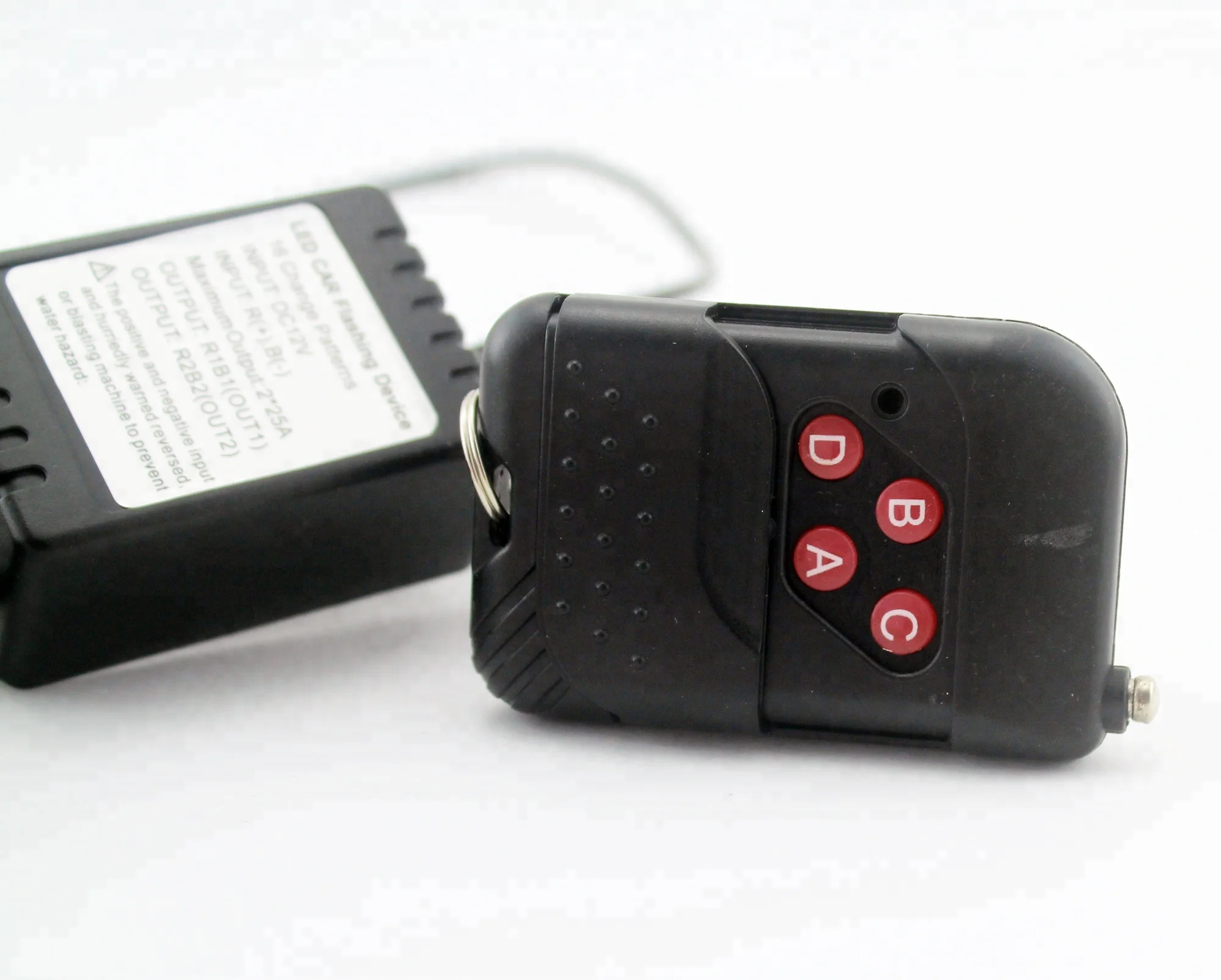 人文之宝-王涌喆绘西游记鹰愁涧彩闪卡- 玩卡战线- 玩卡战线- 麦稀奇, image size:2000x1606