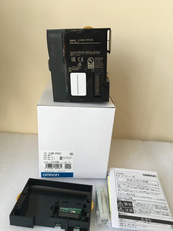 オムロン CJ2M-CPU15 CJ1W-TER01 セット1 CJ2M-CPU Bộ điều