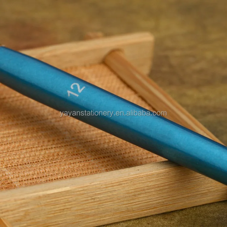 Сделано В Китае Профессиональный 12 шт./компл. Синтетический Нейлон Щетины Картина Кисти Художника для Студии