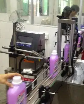 Высокоскоростная автоматическая машина для закрытия крышек спари/головки