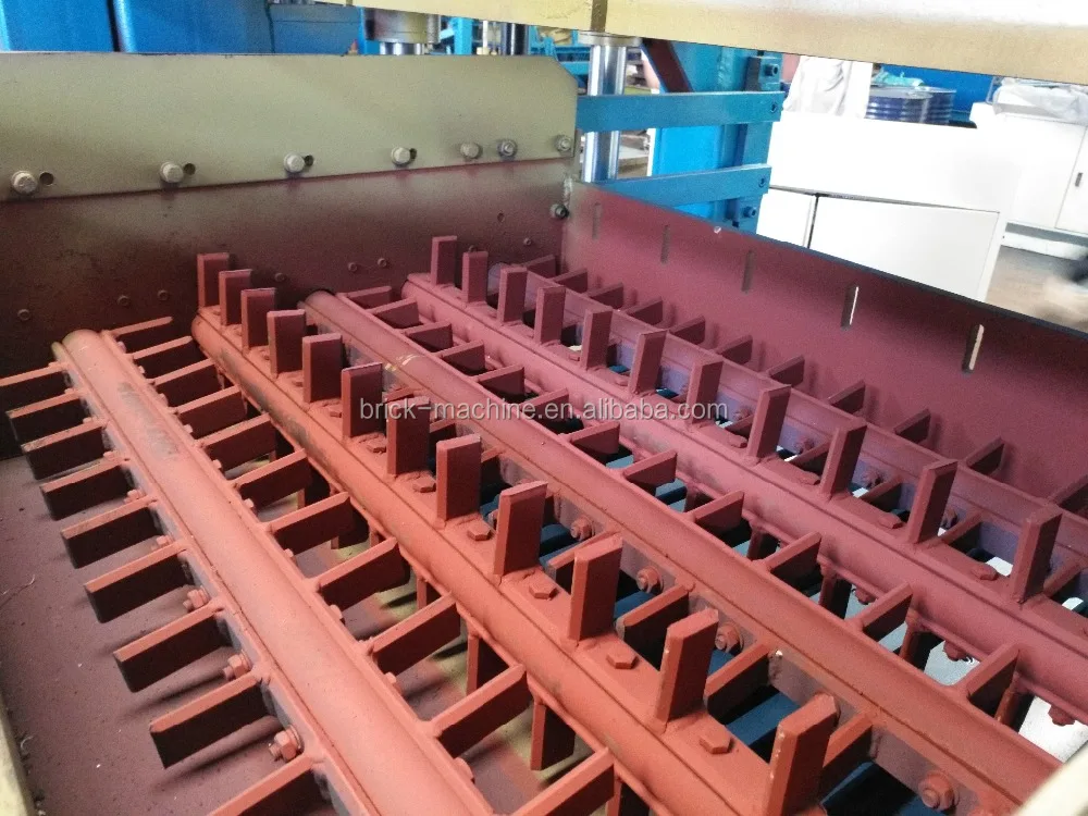 QT10-15 Strong Vibration Table Auto Hollow Brick Machine