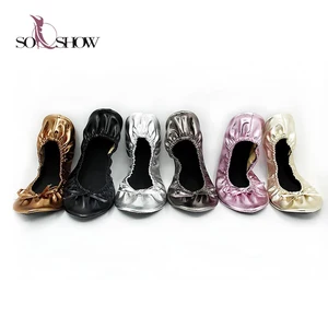 2022 Customize Made in China Cheap Wedding Gift Items Cheap Disposal Woman Flat Shoes in Matching Bags