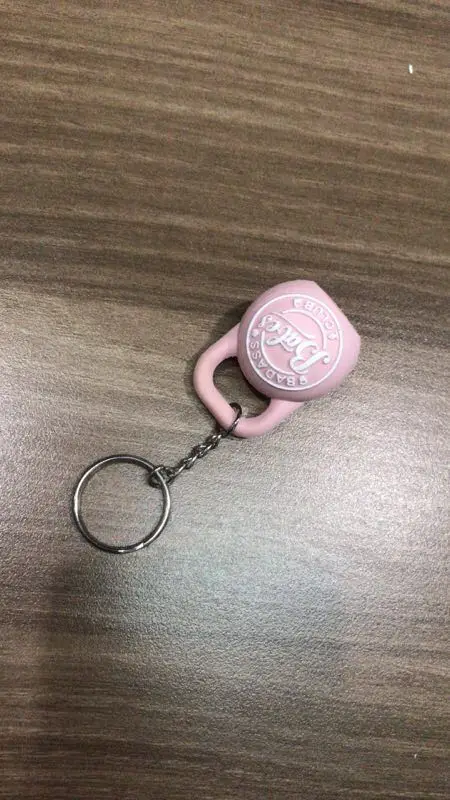 Брелок CrossFit для фитнеса розовый цвет pantone индивидуальный 3D брелок kettlebell из мягкого ПВХ резины силикона