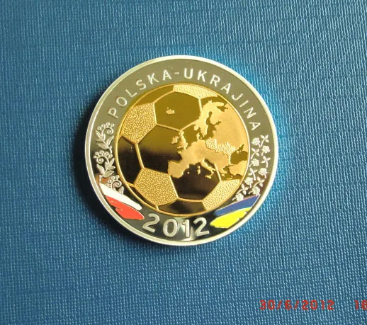 продовать популярные памятные монеты высосих