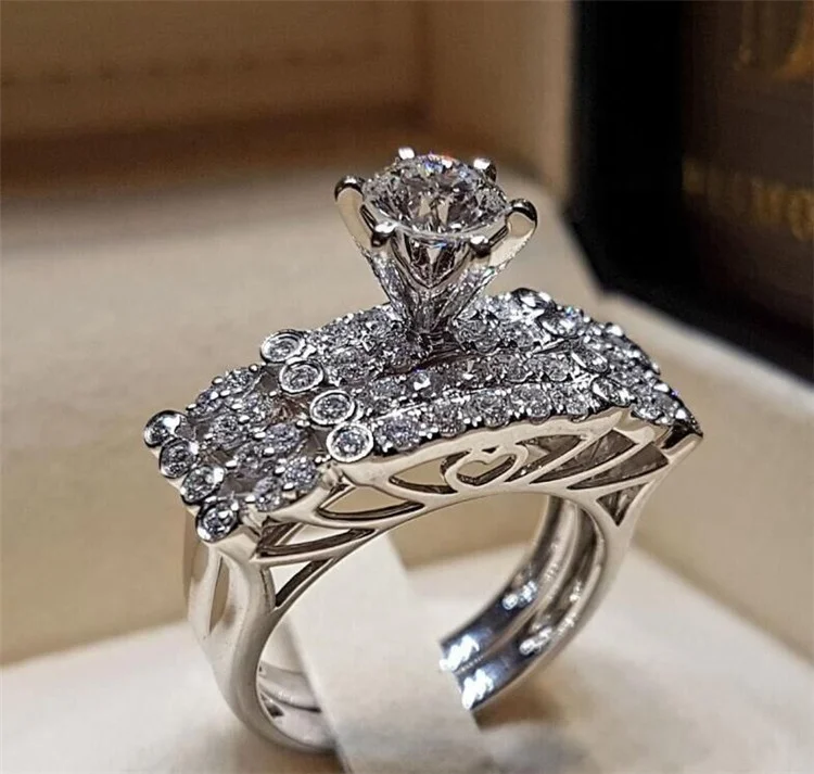 Two Big Engagement Ring Trends for 2022: Art Deco Emerald Cut and Lab Grown  Diamonds — Anne of Carversville