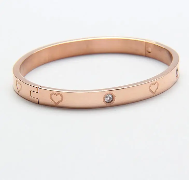 Latest Designer Love Forever CZ Stone Heart Shaped Screw Women Jewelry Gift Stainless Steel Bangle Fashion Open Bracelet