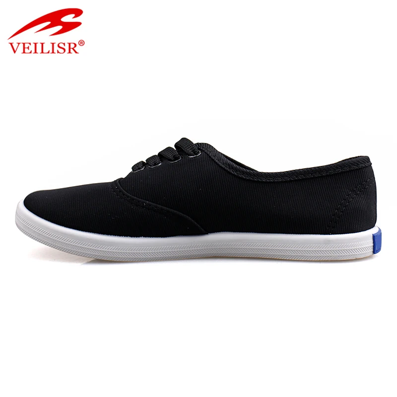 Женские спортивные кроссовки