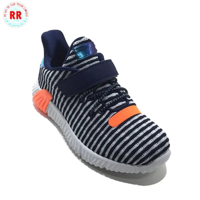 buy kids sport shoes