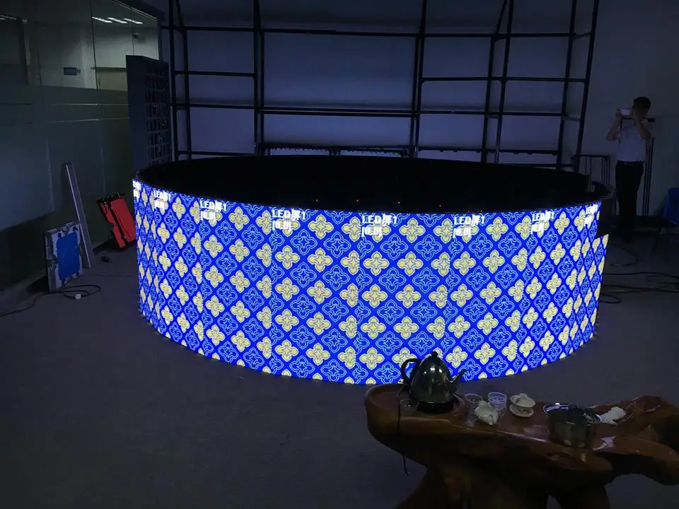 Trumpet Circular Ring Cylinder Column Pillar Indoor LED Screen Flexible ...