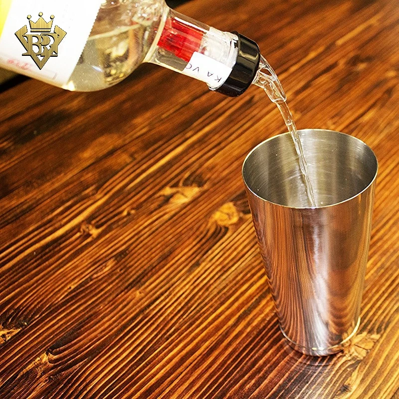 Plastic Wine Measured Pourer with 10ml 20ml 30ml Capacity
