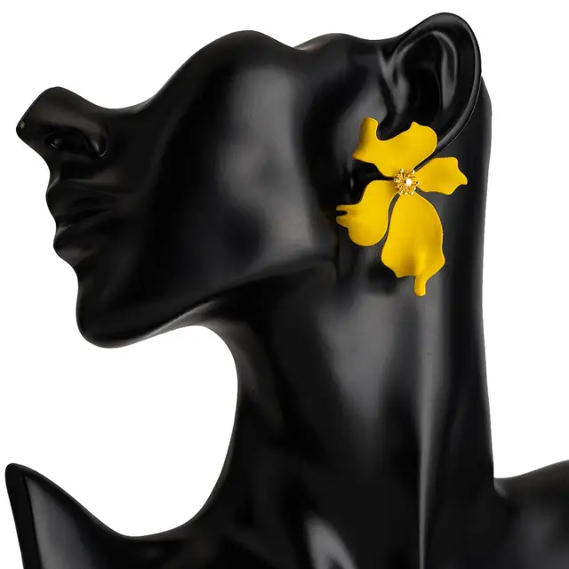 Floral Resin Earrings Female European and American Fashion Alloy Flower Retro Stud Earrings