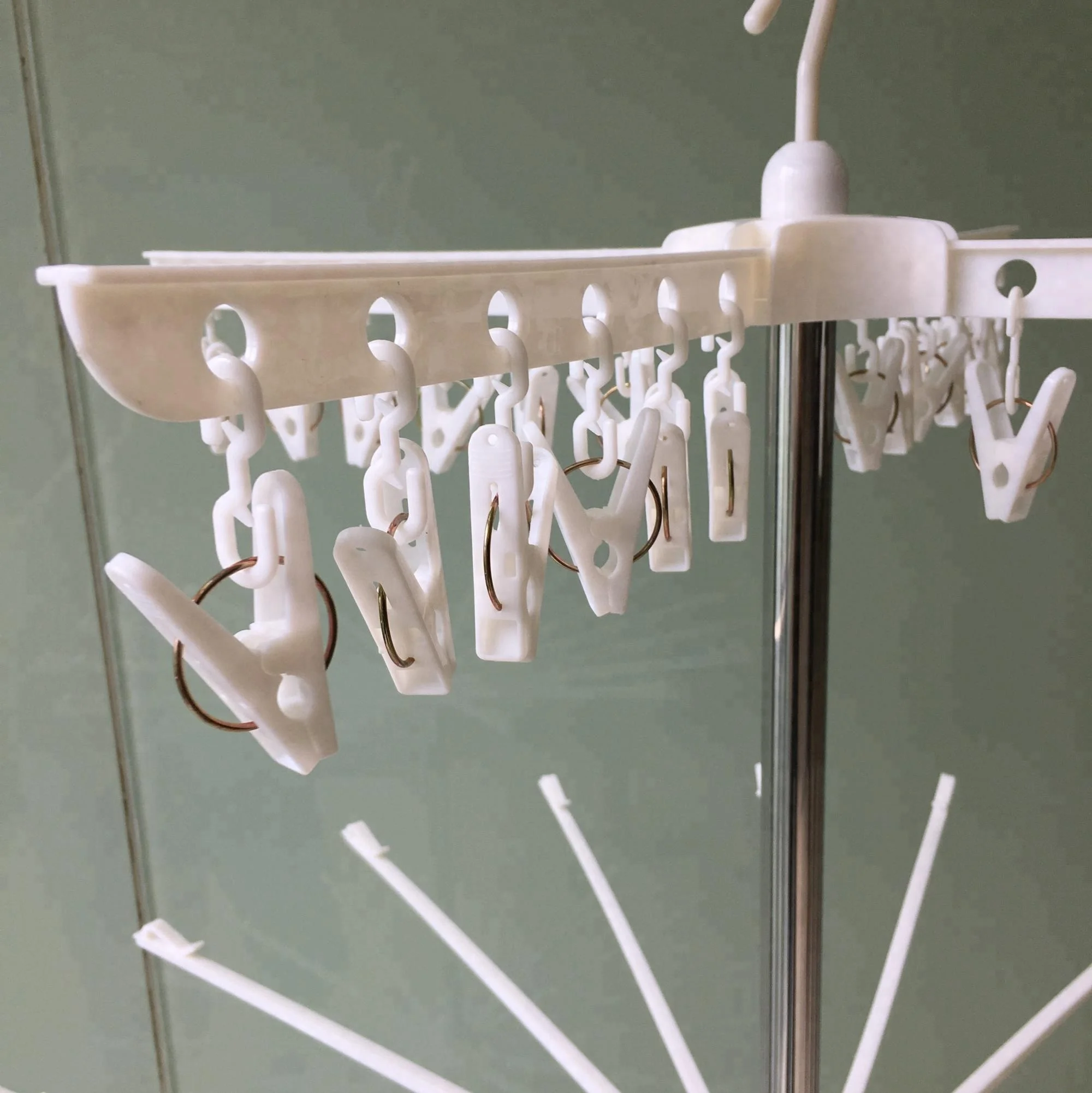 3 Tier Umbrella Clothes Drying Rack Clothes Garment Rack Adjustable Laundry Rack with Foldable Wings Shape