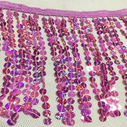 Бахрома с блестками и кисточкой