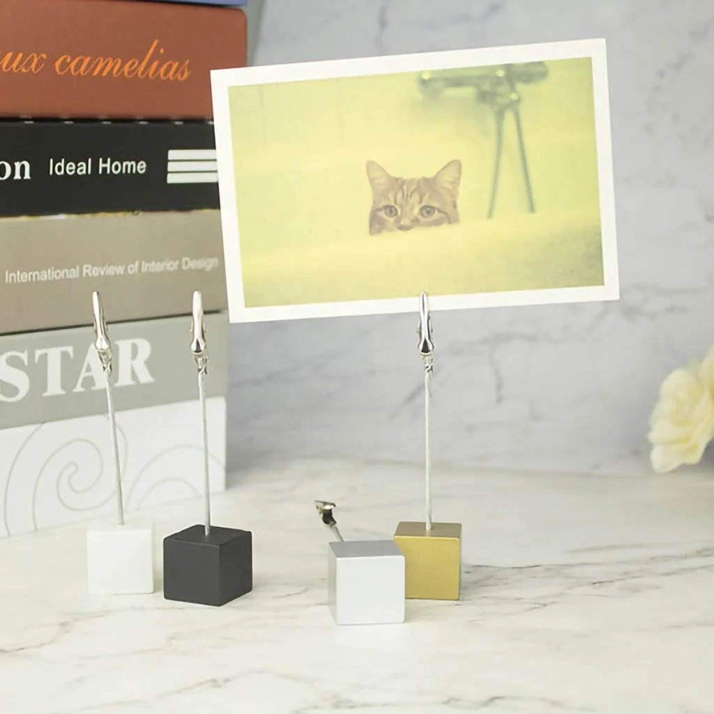 High Quality Colorful Resin Cube Base Picture Hold Clip  Memo Menu Clip Holder Stand With Alligator Clip